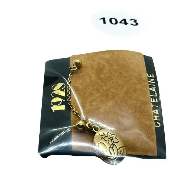 Chatelaine Locket Brooch Pin Vintage 1928 Womens Gold Tone Round Link Chain Mini - Picture 5 of 13